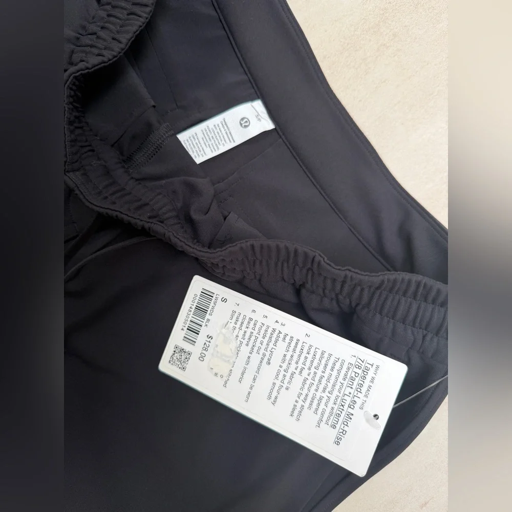 NWT Lululemon Tapered-Leg Mid-Rise 7/8 Pant *Luxtreme in Black in size Small